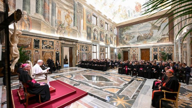 L'udienza del Papa con i partecipanti all'assemblea plenaria della Roaco