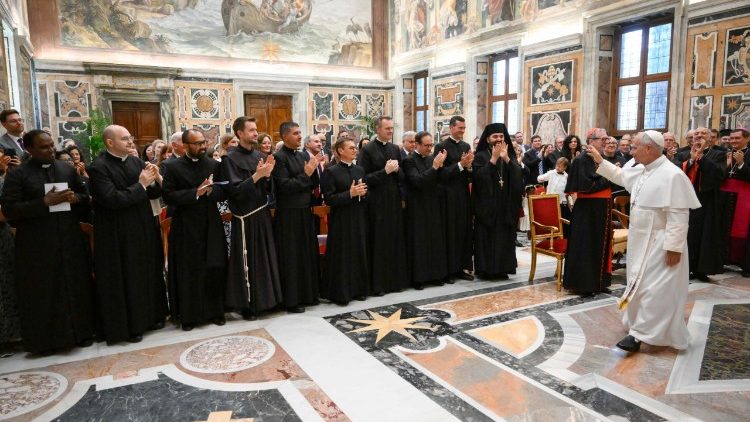 Papst Leo XIV. bei der Audienz für die Hilfswerke für die Orientalischen Kirchen (ROACO)