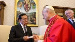 Il Papa riceve in udienza José María Balcázar Zelada, presidente della Repubblica del Perù