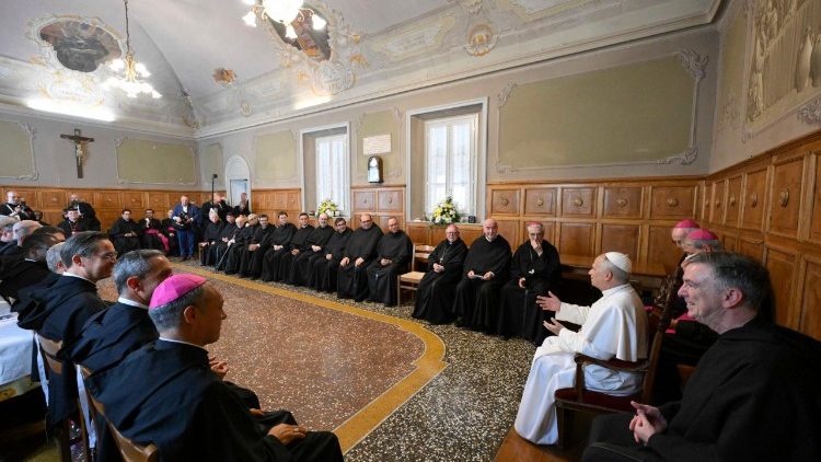 L'incontro del Papa con gli agostiniani
