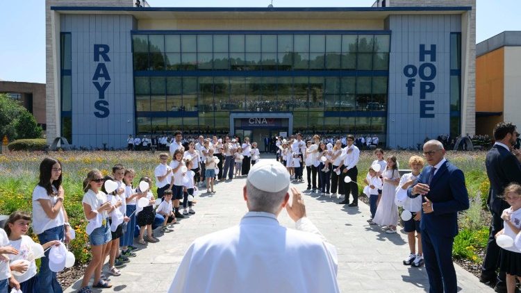2026.06.20 Visita Pastorale a Pavia - Visita al Centro Nazionale di Adroterapia Oncologica
