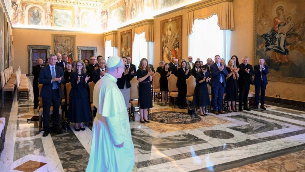 La Leon al XIV-lea, membrii Asociației Colegiilor și Universităților Iezuiților din America de Nord