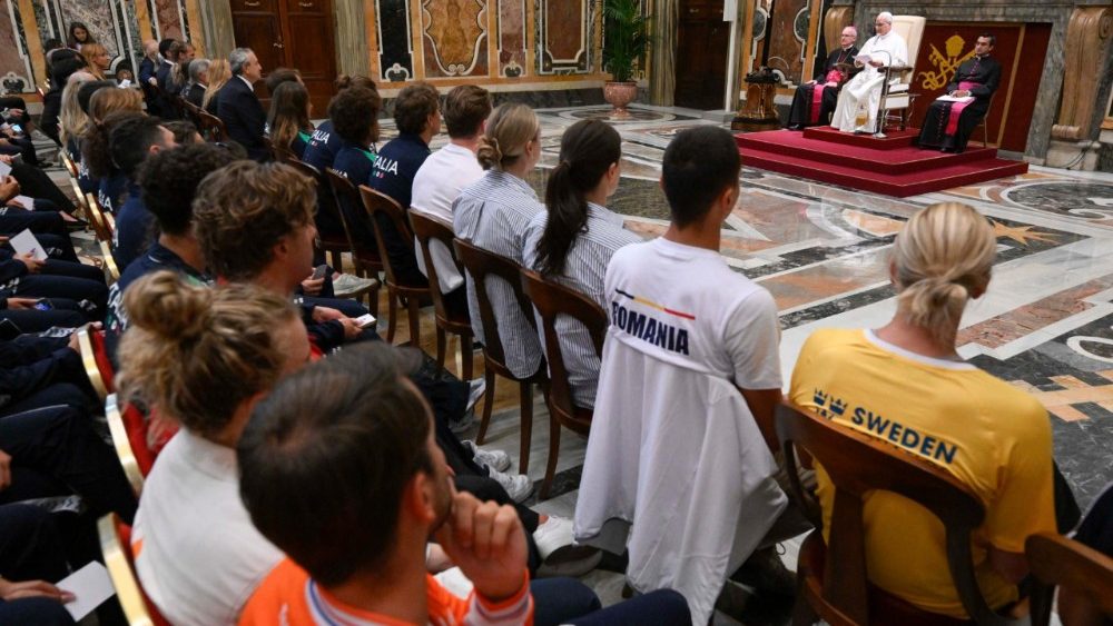 La papa Leon al XIV-lea, Federația Italiană de Natație și participanții internaționali la cea de-a 62-a ediție a Trofeului ”Sette Colli”