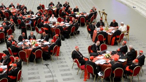Consistorio: 178 cardenales participan en los trabajos de la primera sesi&oacute;n con el Papa