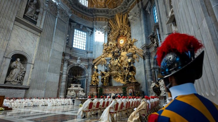 Consistorio extraordinario (26de junio de 2026), concelebraci&oacute;n con los cardenales