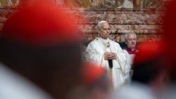 Mszą św. w Bazylice Św. Piotra rozpoczęto konsystorz