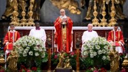 2026.06.29 Santa Messa nella SolennitÃ  dei SS Pietro e Paolo con la benedizione e lâ  imposizione dei Palli ai nuovi Arcivescovi Metropoliti