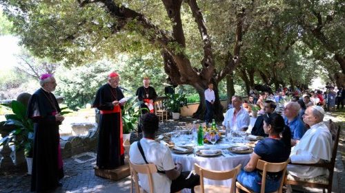 A tavola con gli ultimi: nell’incontro con l’altro si rivela il volto del Vangelo
