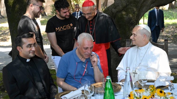 Almuerzo del Papa con los más necesitados en Castel Gandolfo