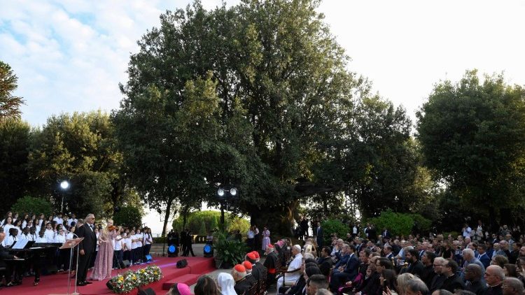 "Cantico di Pace" all'ombra del leccio secolare "Matusalemme"