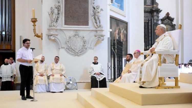 A young Italian man thanks the Pope for his visit