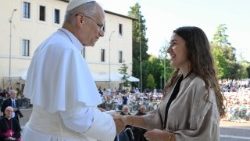 El Papa León XIV se reúne con los jóvenes en Asís, 6 de agosto de 2026