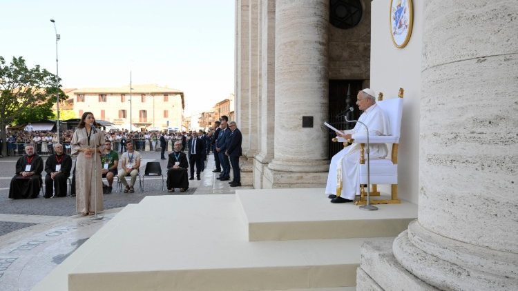 Pope Leo visits Assisi