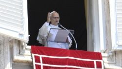 2026.08.09 Ojciec Święty podczas modlitwy Anioł Pański