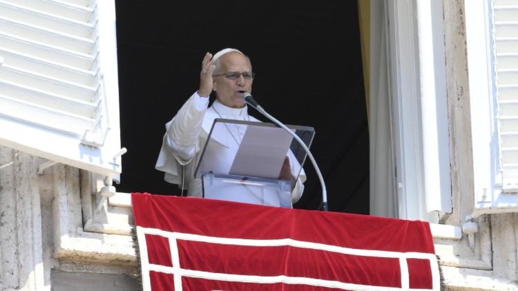 2026.08.09 Ojciec Święty podczas modlitwy Anioł Pański
