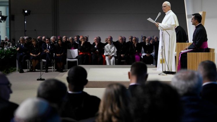 Papa Lav XIV. govori na 47. susretu za prijateljstvo među narodima u Riminiju
