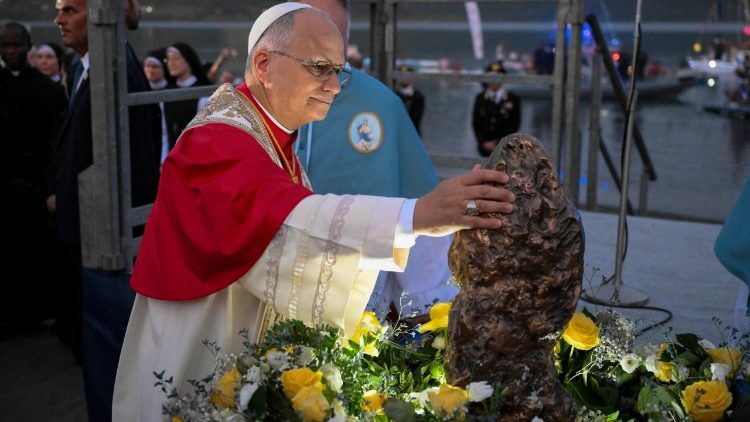 2026.08.29 Processione mariana sul lago 