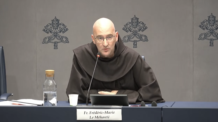 Frédéric-Marie Le Méhauté, OFM, presents ‘Dilexi te’ in the Holy See Press Office on 9 October 2025. 