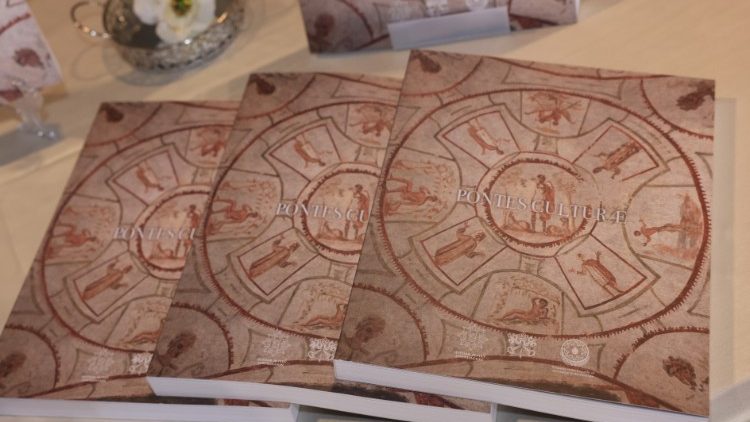 M&uuml;qəddəs Taxt-Tac ilə Azərbaycan arasında m&uuml;nasibətlərin salnaməsi: “Mədəniyyətlər k&ouml;rp&uuml;s&uuml;” (“Pontes Culturae”)