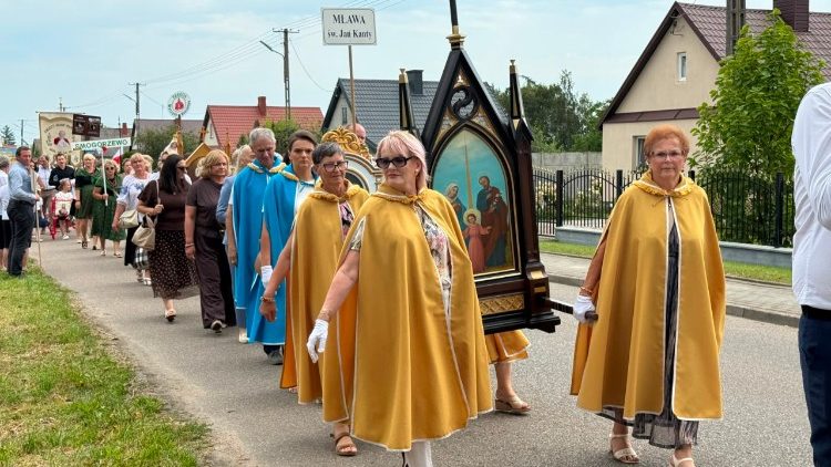 Procesja z relikwiami św. Stanisława Kostki