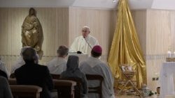 Papa Francesco oggi alla messa a Casa Santa Marta