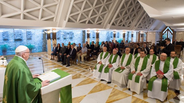 2018-06-19 Papa Francesco celebra Messa santa Marta