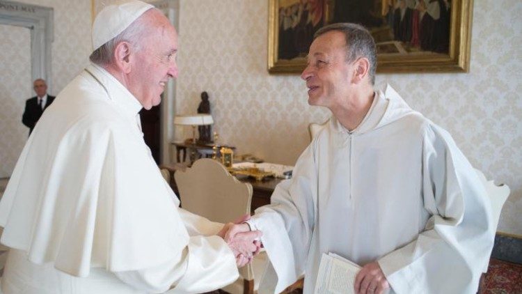 Frère Alois mit dem Papst