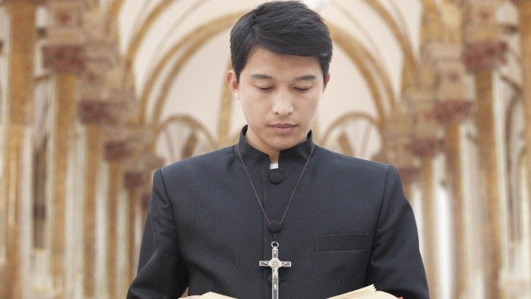 Escassez de vocações sacerdotais e de vida consagrada: os seminaristas são o futuro da Igreja