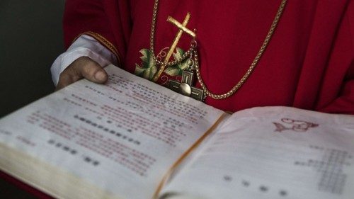 Cons&eacute;cration de l'&eacute;v&ecirc;que de Chifeng en Chine