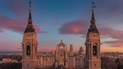 In der Almudena-Kathedrale in Madrid gedachte Spaniens Kirche am Montagabend Missbrauchsopfern - Bildaufnahmen waren zum Schutz Betroffener nicht erlaubt