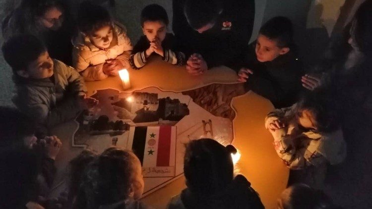 2018.12.02 Candele per la pace in Siria Fondazione Pontificia Aiuto alla Chiesa che Soffre Aleppo Siria