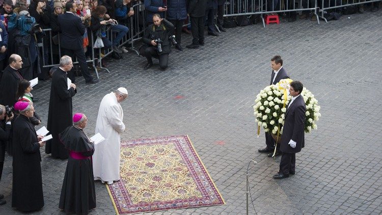 Papież Franciszek przybywał również oddać hołd Maryi