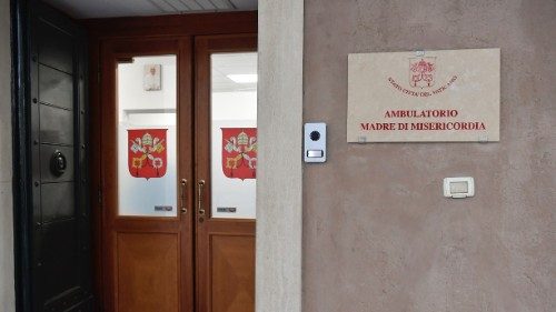 Vatikan erweitert Obdachlosen-Ambulanz 