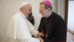 Mons. Claudio Gugerotti s papežem Františkem