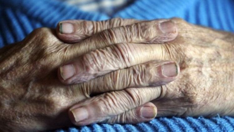 Åldrade händer 