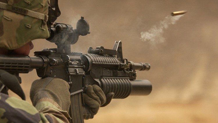 La cifra record di mille miliardi di dollari a sostegno dell’industria militare