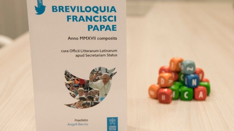Il libro della LEV che raccoglie i tweet in latino del Papa