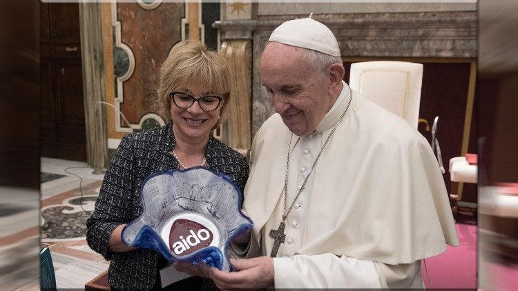 Flavia Petrin, presidente nazionale AIDO, nell'udienza con Papa Francesco il 13 aprile 2019