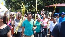 Tín hữu Nicaragua tham dự Lễ Lá vào năm 2019