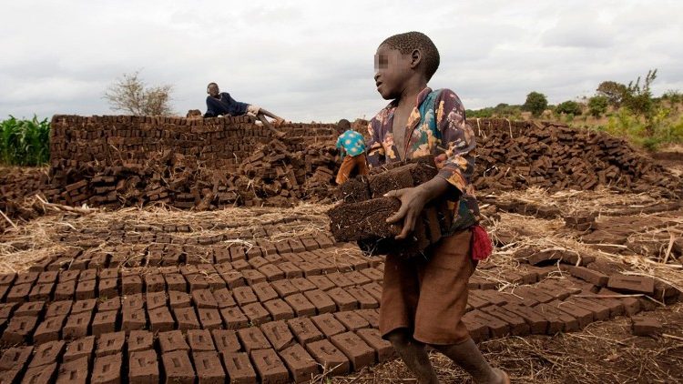 Kazi zenye suruba za kunyonya watoto na ngumu