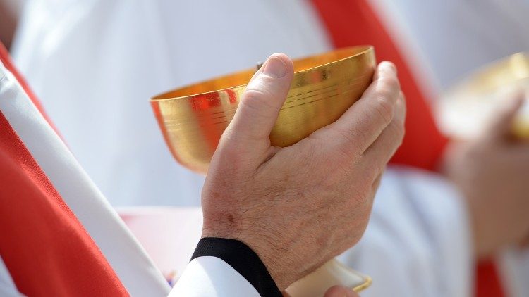 2019.07.05 Vescovi, sacerdoti, preti, vescovo, sacerdote, prete