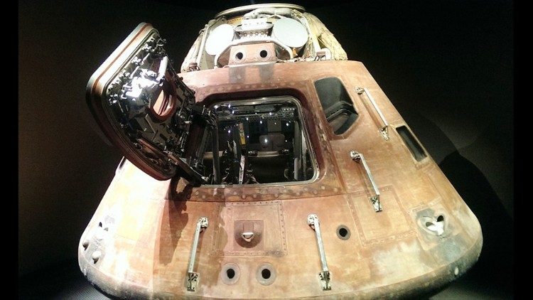 அப்பல்லோ 11 விண்கலம் 