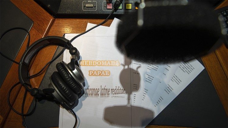 Gravação do boletim em latim