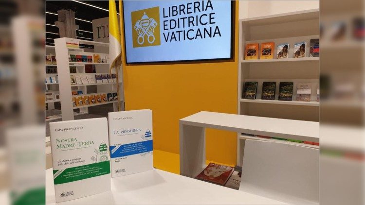 2019.10.16 Libreria Editrice Vaticana (LEV) ed Edizioni Musei Vaticani (EMV) alla Fiera Internazionale del Libro di Francoforte 2019