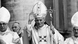 2019.10.22 Incoronazione, 22 ottobre 1978 Messa presieduta da Giovanni Paolo II per l'inizio di Pontificato