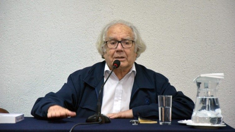 Adolfo Pérez Esquivel, fundador del Servicio Paz y Justicia (SERPAJ) y Premio Nobel de la Paz 1980.
