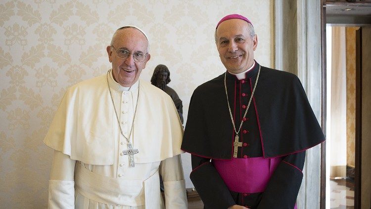 Папа Францішак і арцыбіскуп Габрыэле Джардана Кача