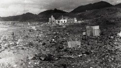 Atombumbas sprādzienā iznīcinātā Marijas Bezvainīgās Ieņemšanas katedrāle Nagasaki