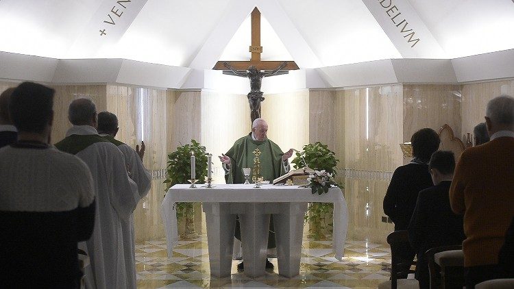 Papst Franziskus bei der Frühmesse am Donnerstag