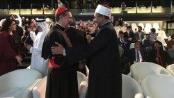 Eine Aufnahme zum ersten Jahrestag der Unterzeichung des Dokuments über die Geschwisterlichkeit unter den Menschen, Abu Dhabi, 4. Februar 2020